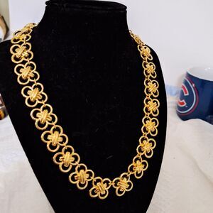 A Talbots Choker Style Necklace Gold Tone Flower Shaped Links Elegant Evening